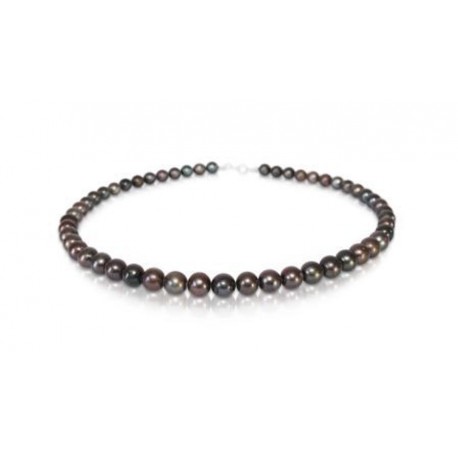 Necklace with black pearls